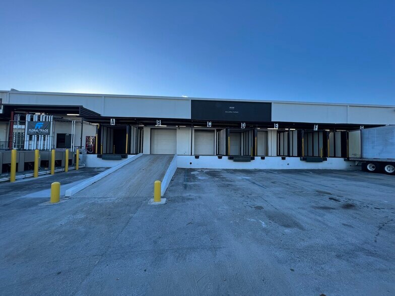 More Photos Of 7500 NW 25th St, Miami Refrigeration Cold Storage For Sale