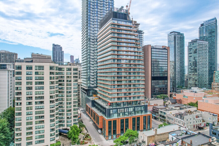More Photos Of 501 Yonge St, Toronto Apartments For Sale