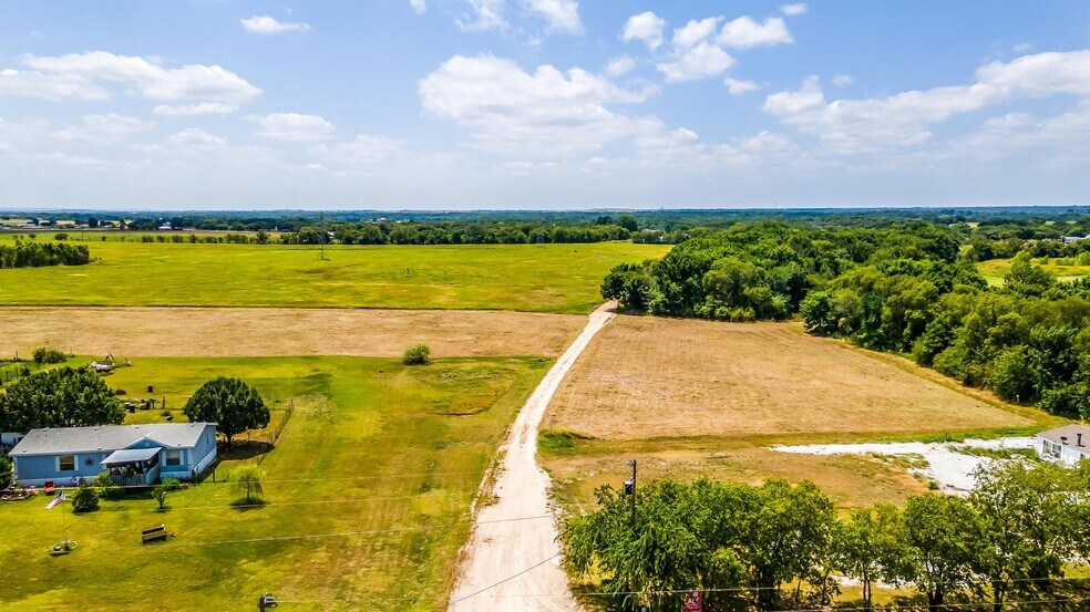 More Photos Of 8306 County Road 109, Alvarado Land For Sale
