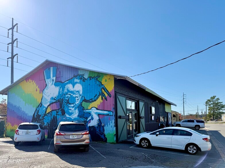 More Photos Of 609 Railroad Sq, Tallahassee Showroom For Sale