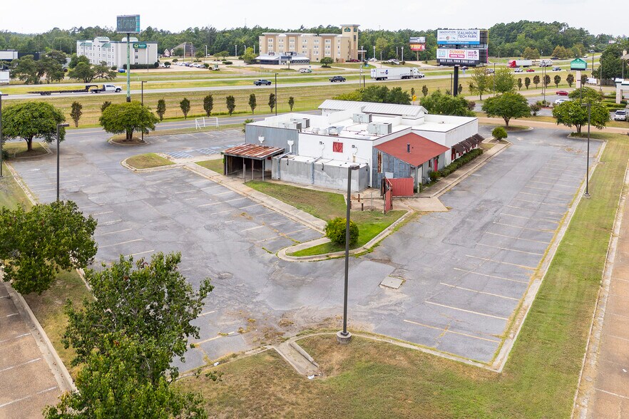 More Photos Of 226 Blanchard St, West Monroe Restaurant For Sale