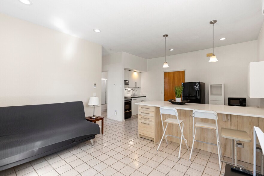 More Photos Of 9930 Calvine Rd, Sacramento Apartments For Sale