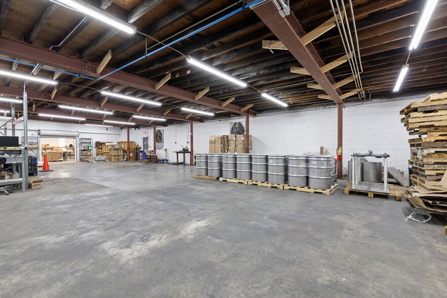 More Photos Of 3801 Dodds Ave, Chattanooga Warehouse For Lease
