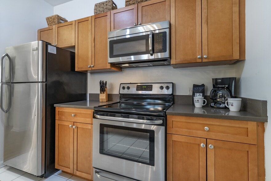 More Photos Of 50 Chelsea Ave, Long Branch Apartments For Lease