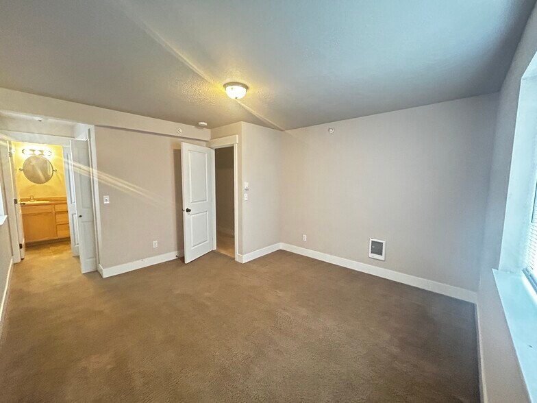 More Photos Of , Cheney Multifamily For Sale