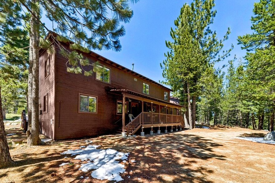 More Photos Of 804 Hwy 50, South Lake Tahoe Lodge Meeting Hall For Sale