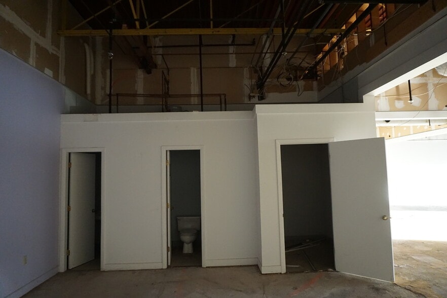 More Photos Of 220-228 Columbia Rd, Hanover Unknown For Lease