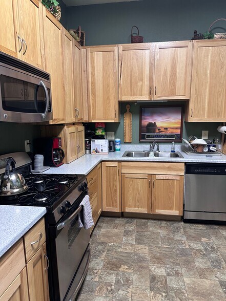 More Photos Of 710 W Mullan Ave, Post Falls Freestanding For Sale