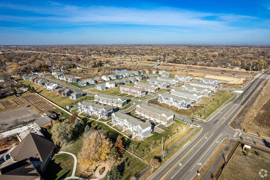 More Photos Of 9713 95th Pl, Maple Grove Apartments For Sale