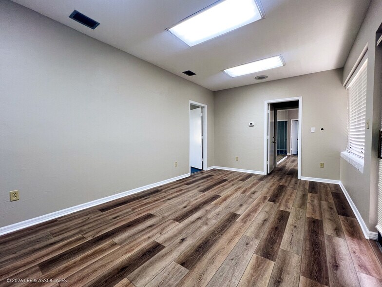 More Photos Of 4432 NW 23rd Ave, Gainesville Office For Lease