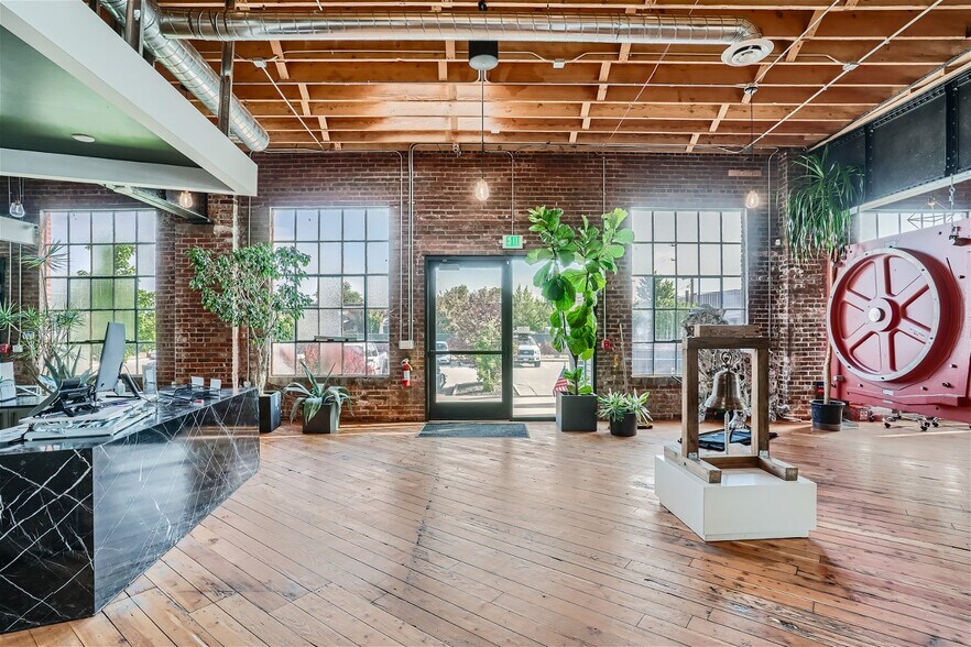 More Photos Of 389 S Lipan St, Denver Industrial For Sale