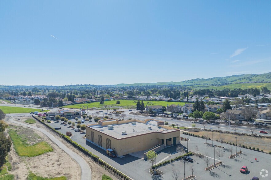 More Photos Of 3130 Buchanan Rd, Antioch Drugstore For Lease