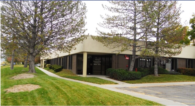 More Photos Of 1515 W 2200 S, Salt Lake City Flex For Sale