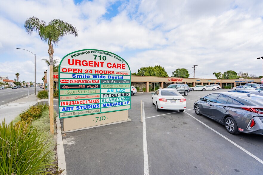 More Photos Of 710 S Brookhurst St, Anaheim Medical For Lease
