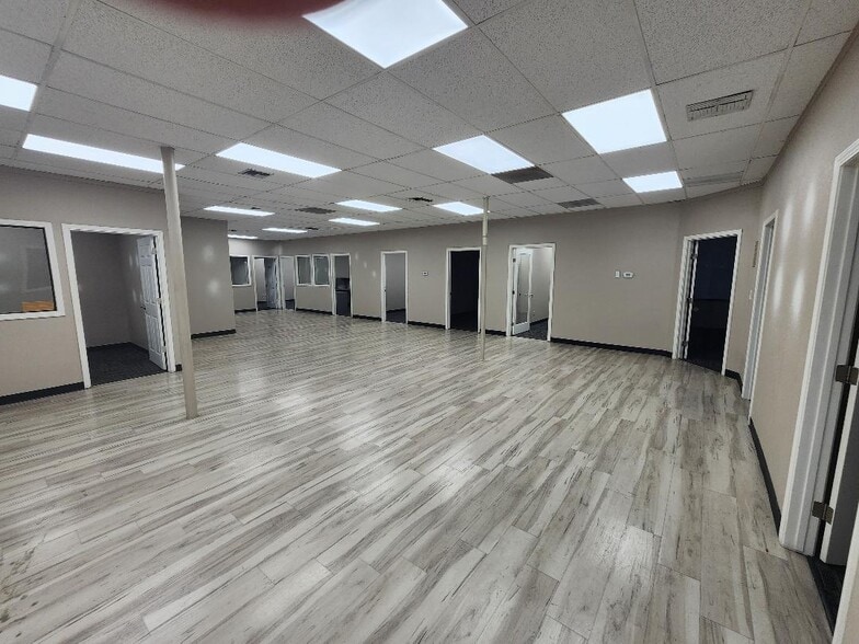 More Photos Of 5200-5252 Sunrise Blvd, Fair Oaks Unknown For Lease