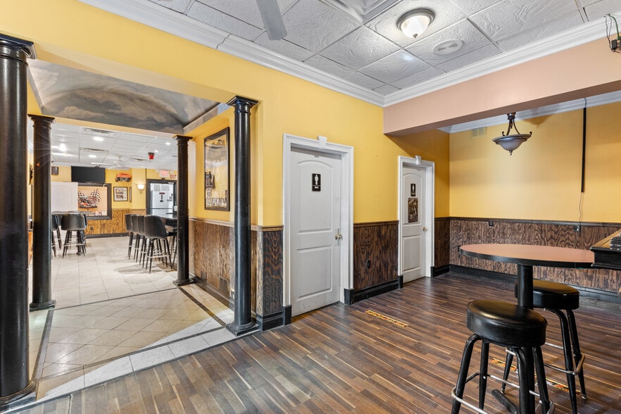 More Photos Of 2109 Pennsylvania Ave, Weirton Restaurant For Sale