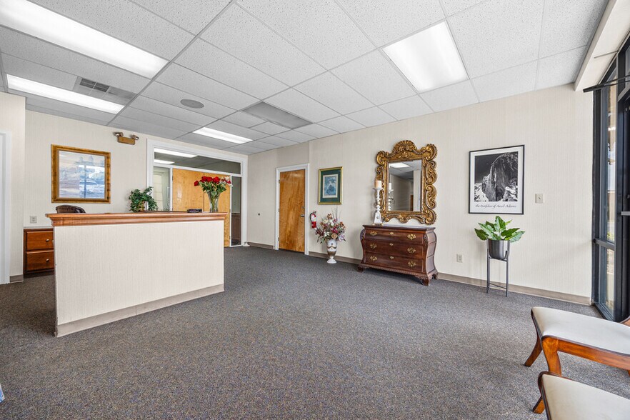 More Photos Of 2400 Crownpoint Executive Dr, Charlotte Office For Lease