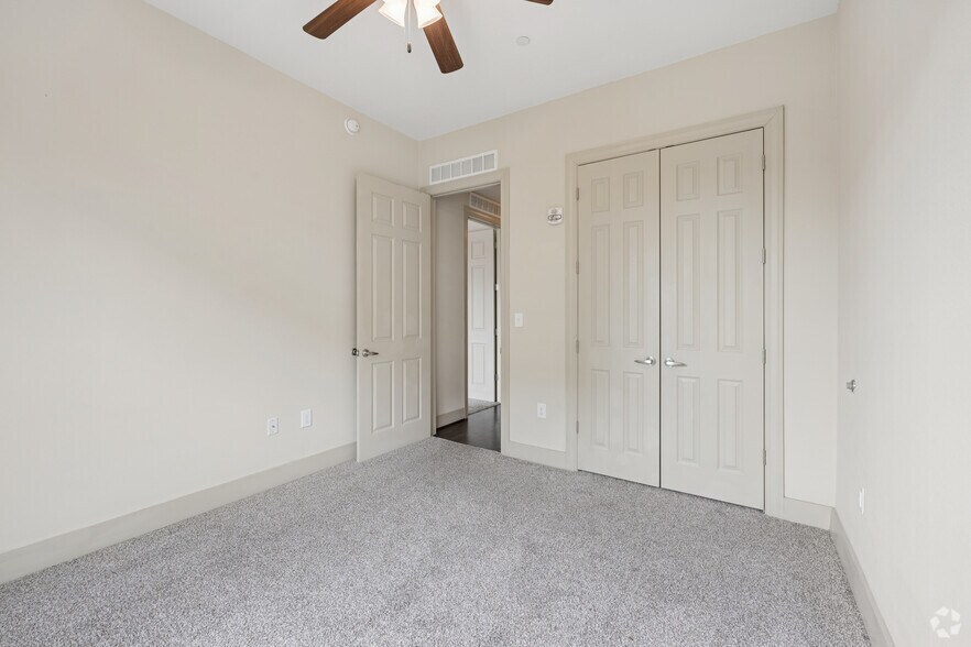 More Photos Of 79 Commerce St, Montgomery Apartments For Lease