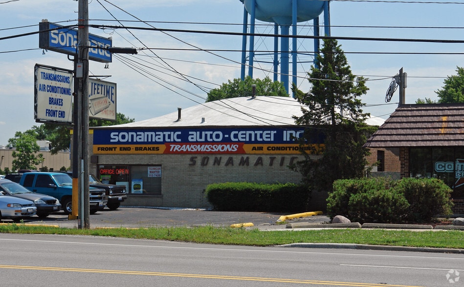 More Photos Of 9665 W 55th St, Countryside Auto Repair For Sale