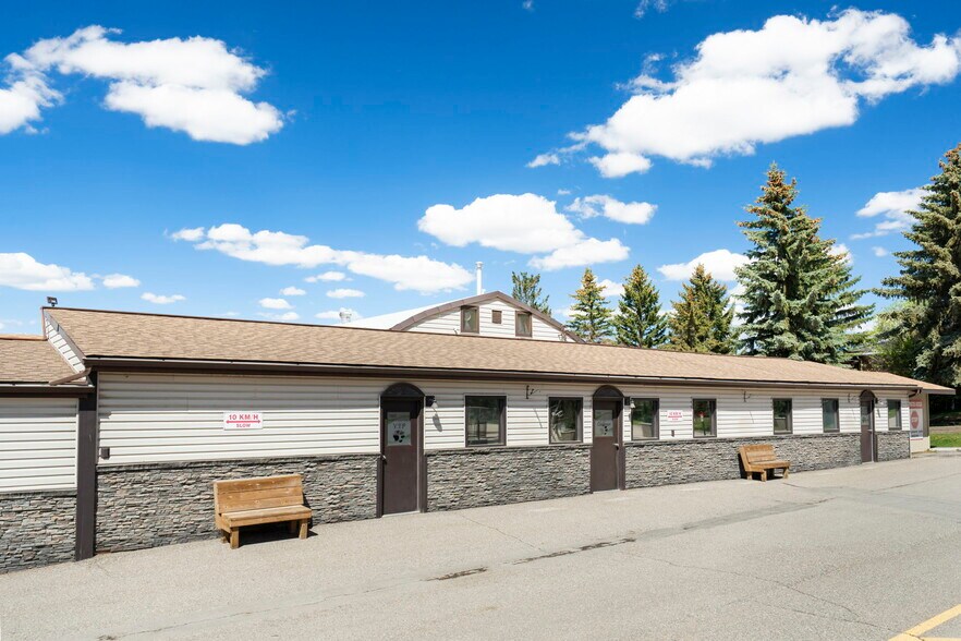 More Photos Of 282063 Twp Rd 224A, Rocky View No 44 Veterinarian Kennel For Sale