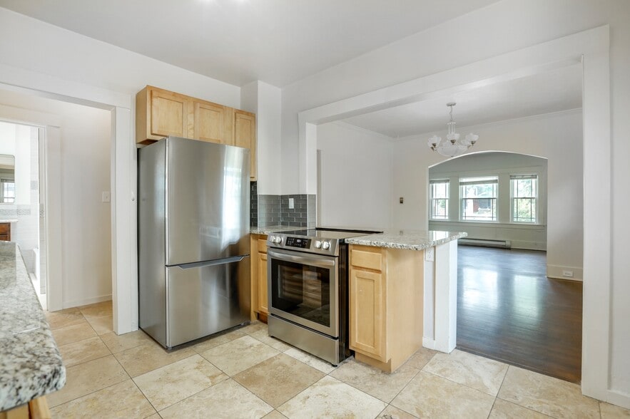 More Photos Of 848-852 S Logan St, Denver Apartments For Sale
