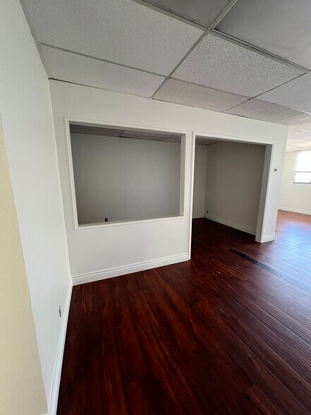More Photos Of 9010 Corbin Ave, Northridge Office For Lease