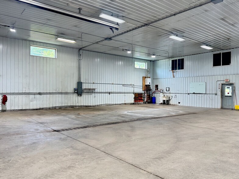 More Photos Of 7 Canaan Rd, Waymart Auto Repair For Sale