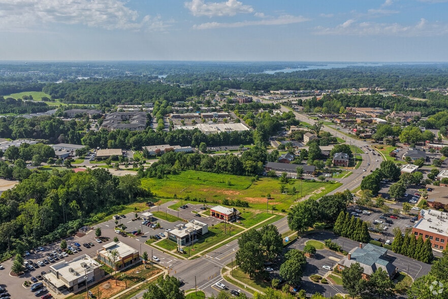 More Photos Of 211 Williamson Rd, Mooresville Land For Sale
