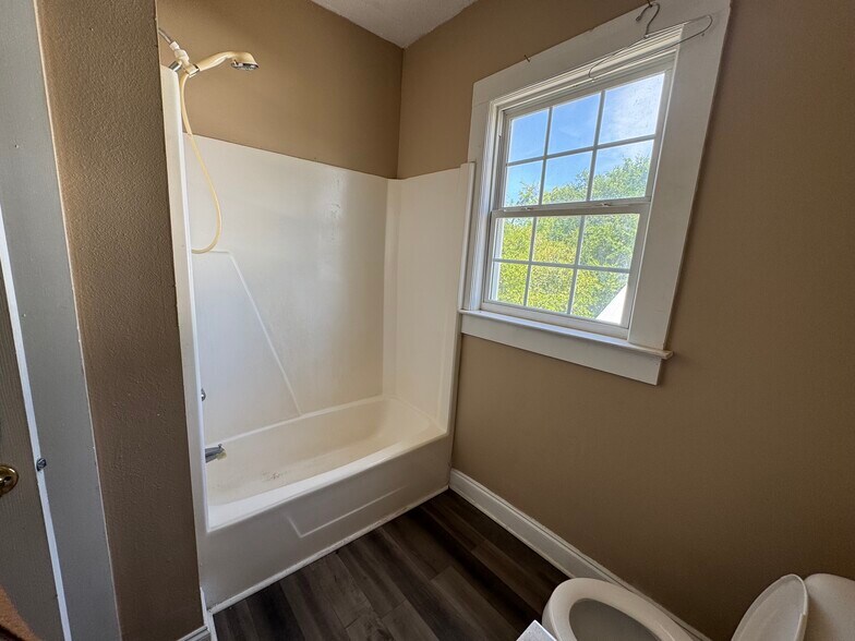 More Photos Of 713 5th Ave SE, Moultrie Apartments For Sale