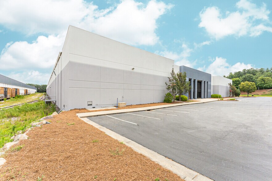 More Photos Of 4787 Stalwart Dr, Fairburn Warehouse For Lease