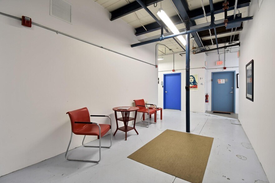 More Photos Of 152 Commonwealth Ave, Concord Flex For Lease