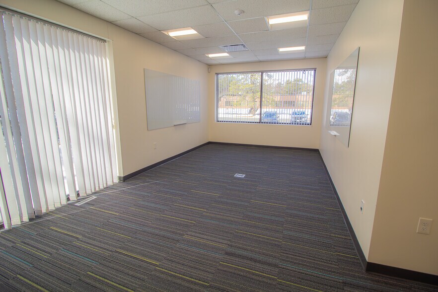More Photos Of 20 Madison Avenue Ext, Albany Office For Lease