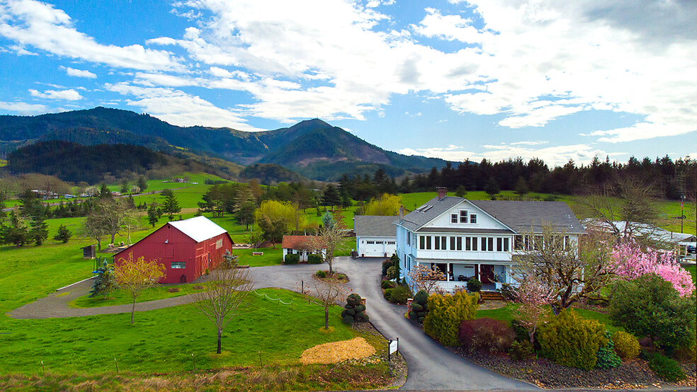 Primary Photo Of 121 Melton Rd, Roseburg Hospitality For Sale