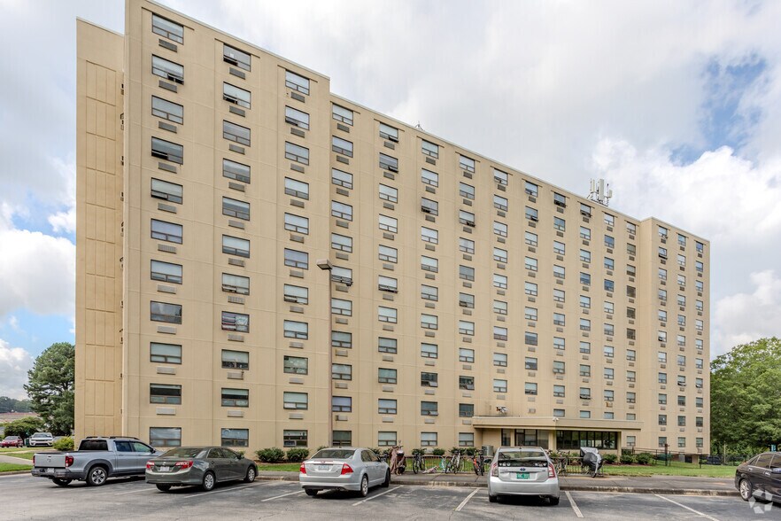 More Photos Of 4700 Westgrove St, Raleigh Apartments For Sale