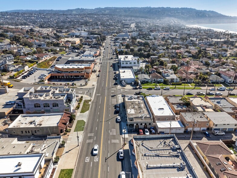 More Photos Of 1213-1223 S Pacific Coast Hwy, Redondo Beach Storefront For Sale