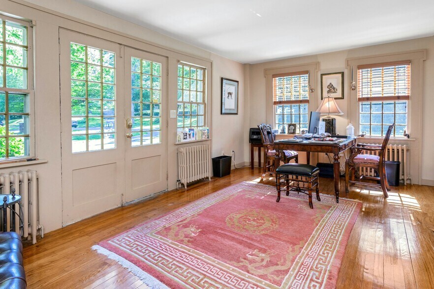 More Photos Of 1038-1056 Main St S, Woodbury Apartments For Sale