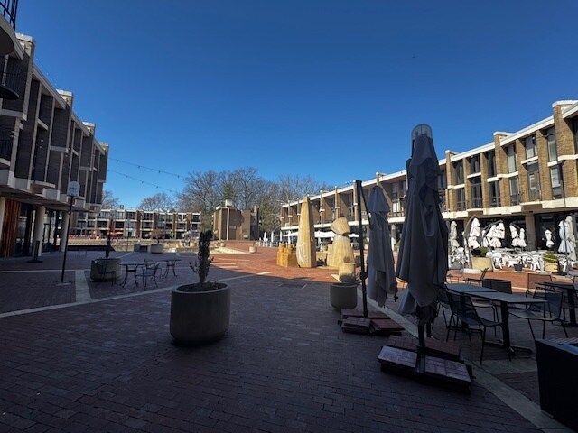 More Photos Of 1635 Washington Plz, Reston Apartments For Lease