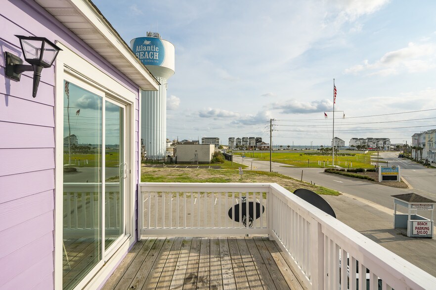 More Photos Of 100 E Fort Macon Rd, Atlantic Beach Restaurant For Sale