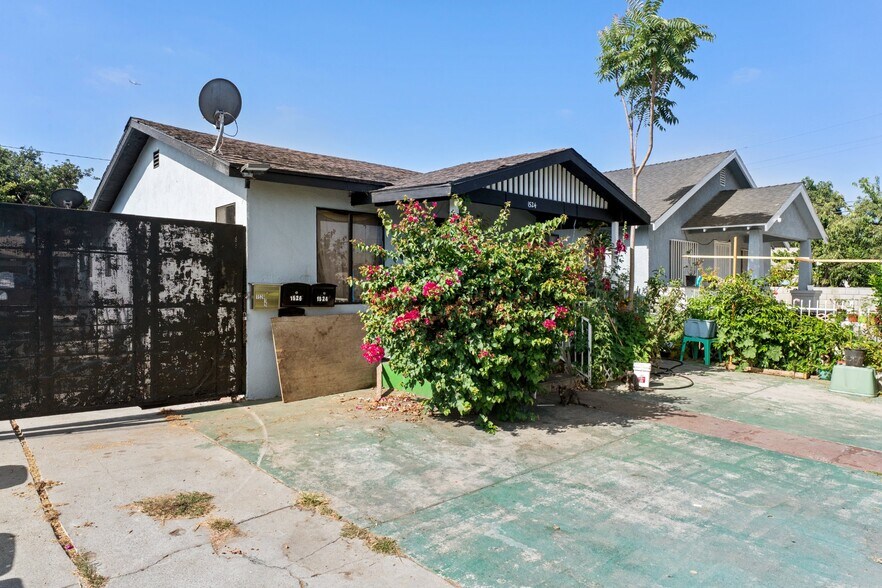 More Photos Of 1526 E 77th Pl, Los Angeles Multifamily For Sale