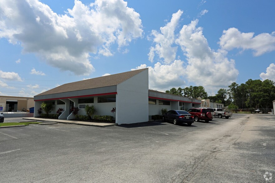 More Photos Of 730 Creative Dr, Lakeland Office For Lease