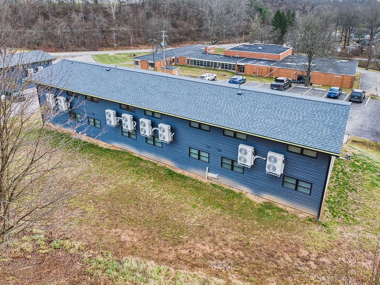 More Photos Of 46 Parkway Pl, Parkersburg Multifamily For Sale