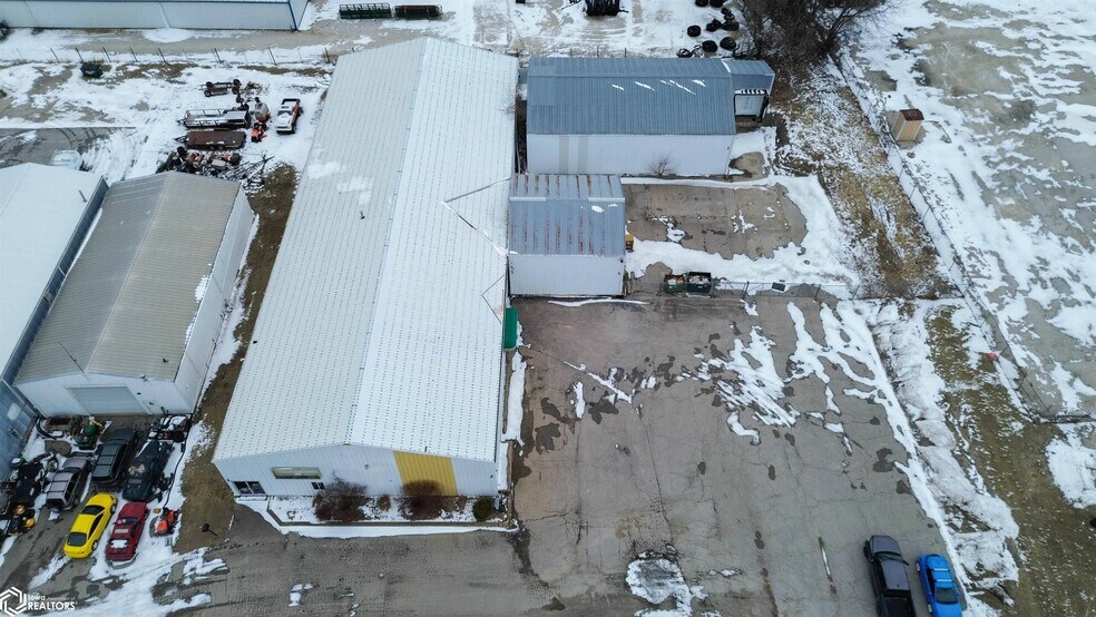More Photos Of 1130 Broadway St, West Burlington Industrial For Lease