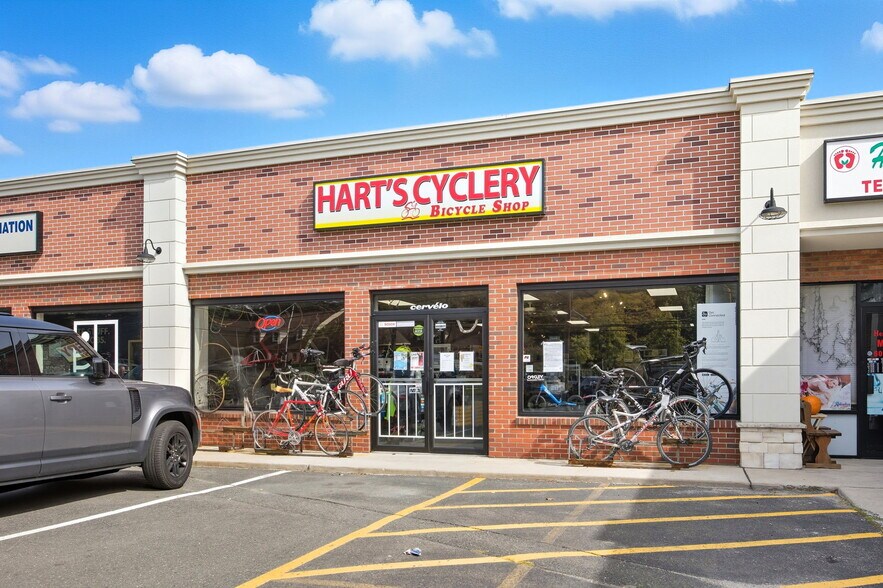 More Photos Of 15 State Highway 31, Pennington Storefront For Lease
