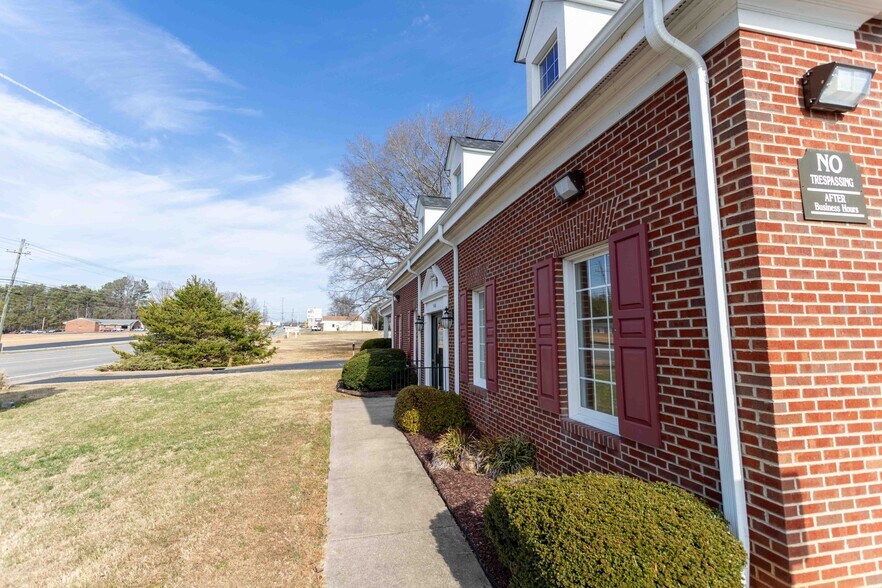 More Photos Of 5406 US 29, Blairs Bank For Lease