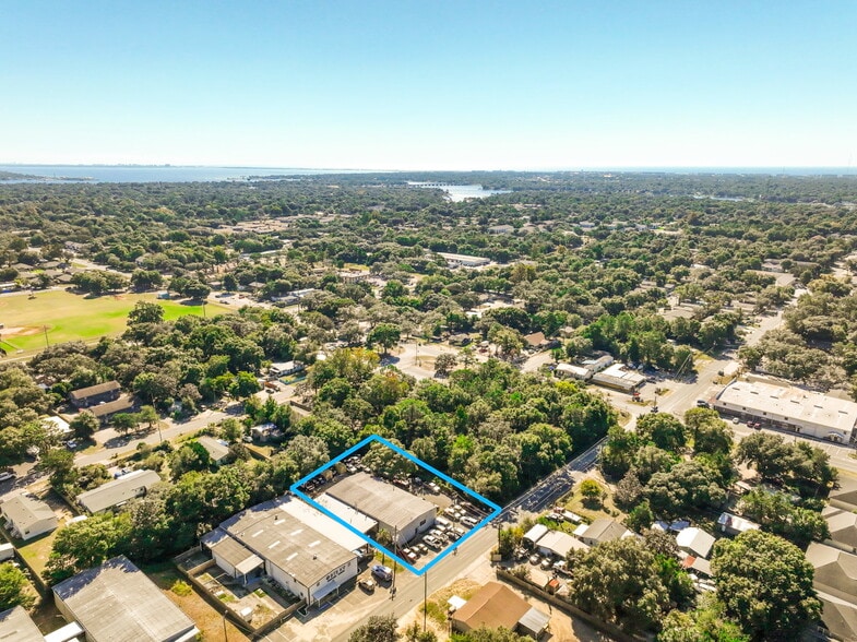 More Photos Of 817 Navy St, Fort Walton Beach Warehouse For Sale