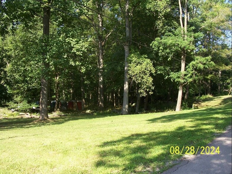 More Photos Of 121 Braddock Rd, Markleysburg Warehouse For Sale