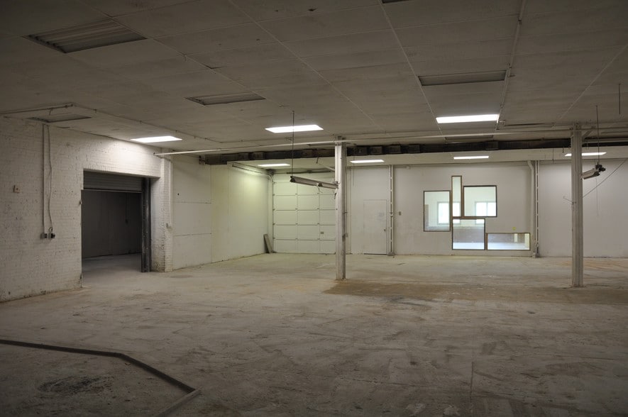 More Photos Of 8-10 Cairn St, Rochester Warehouse For Sale