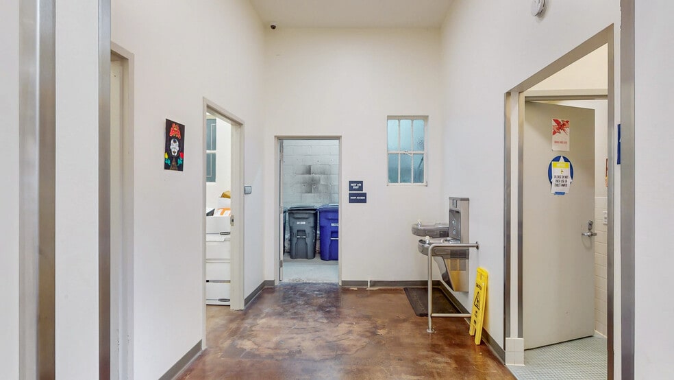 More Photos Of 1909 University Ave, Berkeley Storefront For Lease