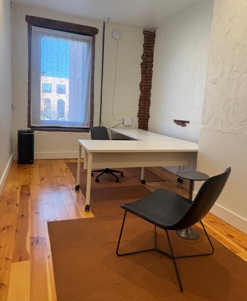 More Photos Of 108 S Stanton St, El Paso Office For Lease