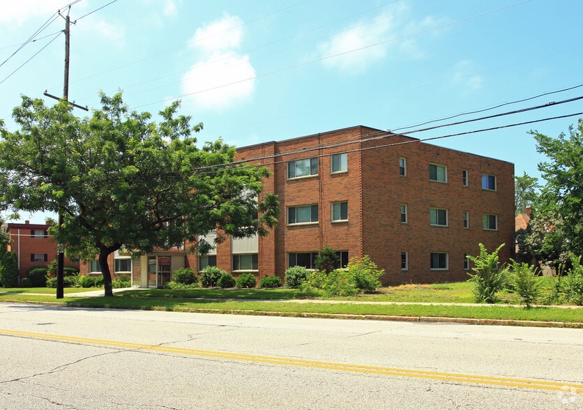 More Photos Of 18051 Lake Shore Blvd, Cleveland Apartments For Sale
